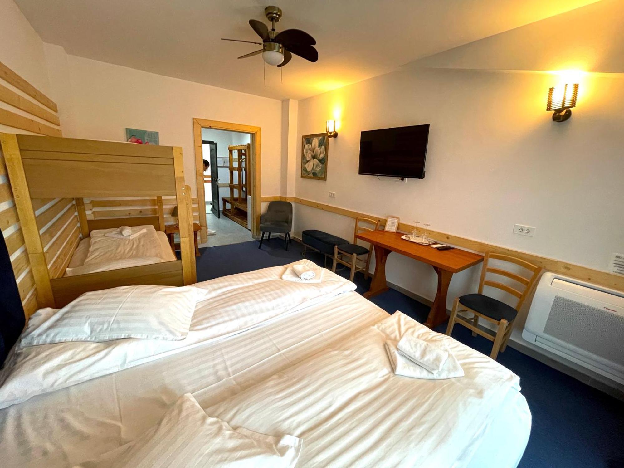 Sura Getilor Arinis Hotel Voronet