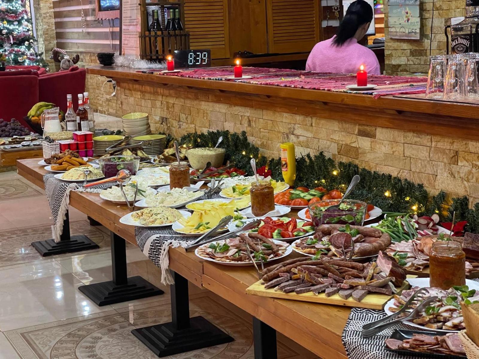 Hotel Sura Getilor Arinis