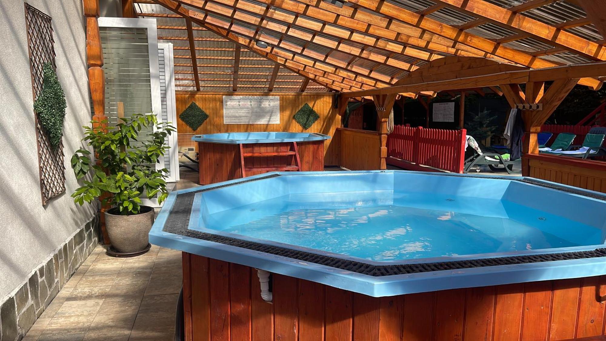 Sura Getilor Arinis Hotel 3*