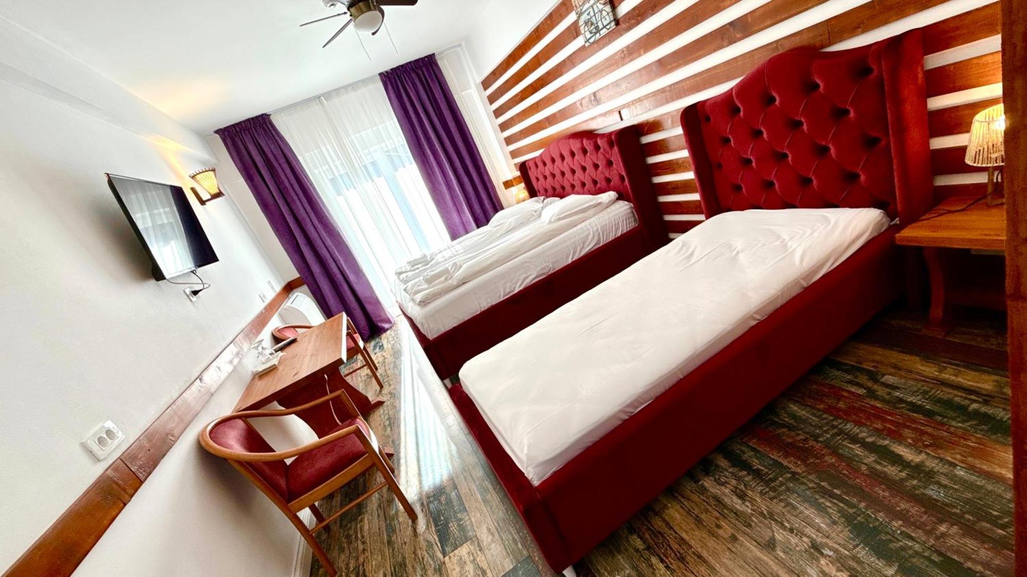 Hotel Sura Getilor Arinis Voronet