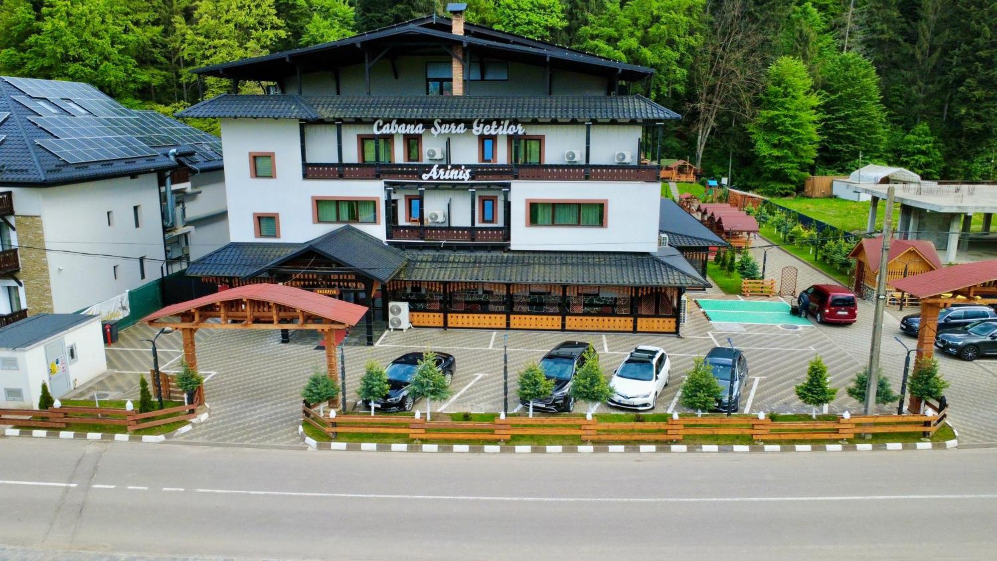 Sura Getilor Arinis Hotel