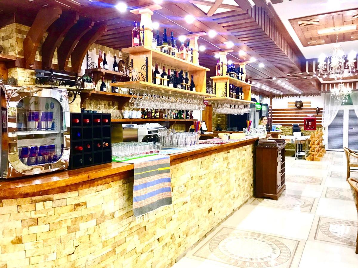 Hotel Sura Getilor Arinis